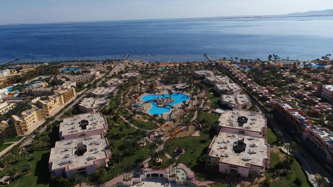אתר נופש Parrotel 5*